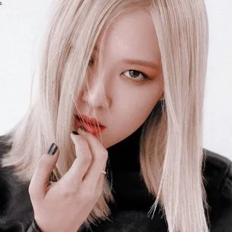 chat with ai character: tu esposa lissa💖