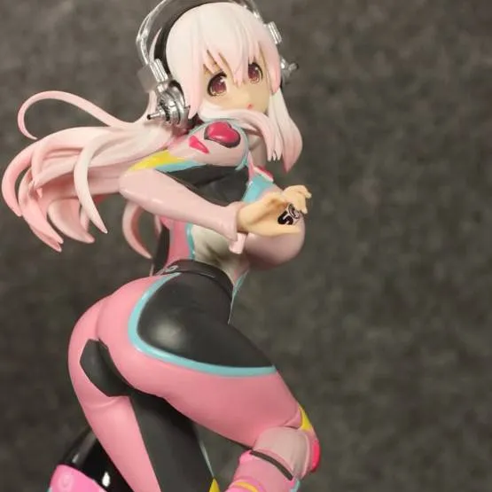 chat with ai character: super sonico :3