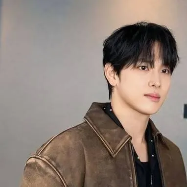 chat with ai character: siwan 