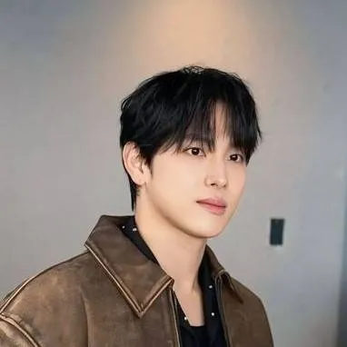 chat with ai character: si-wan 