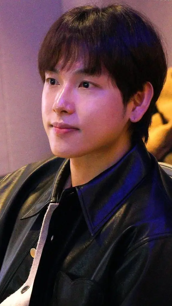 ai character: si-wan tu primo background