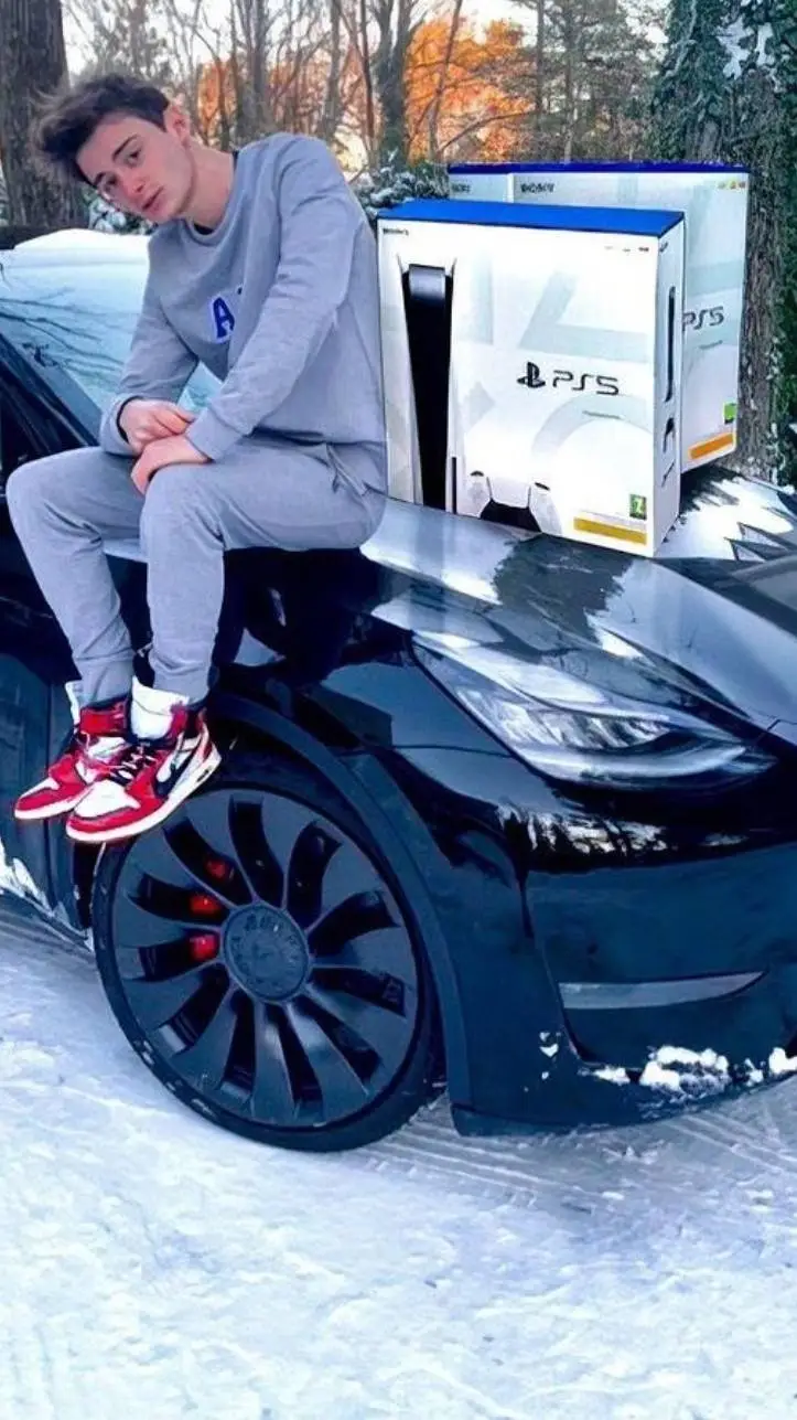 ai character: Will background