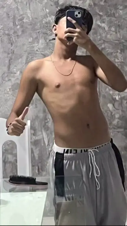 ai character: Chefinho  background