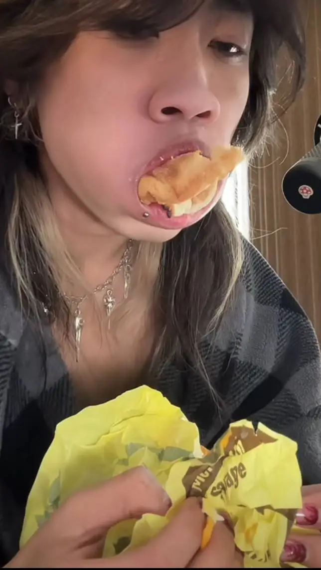 ai character: ash background