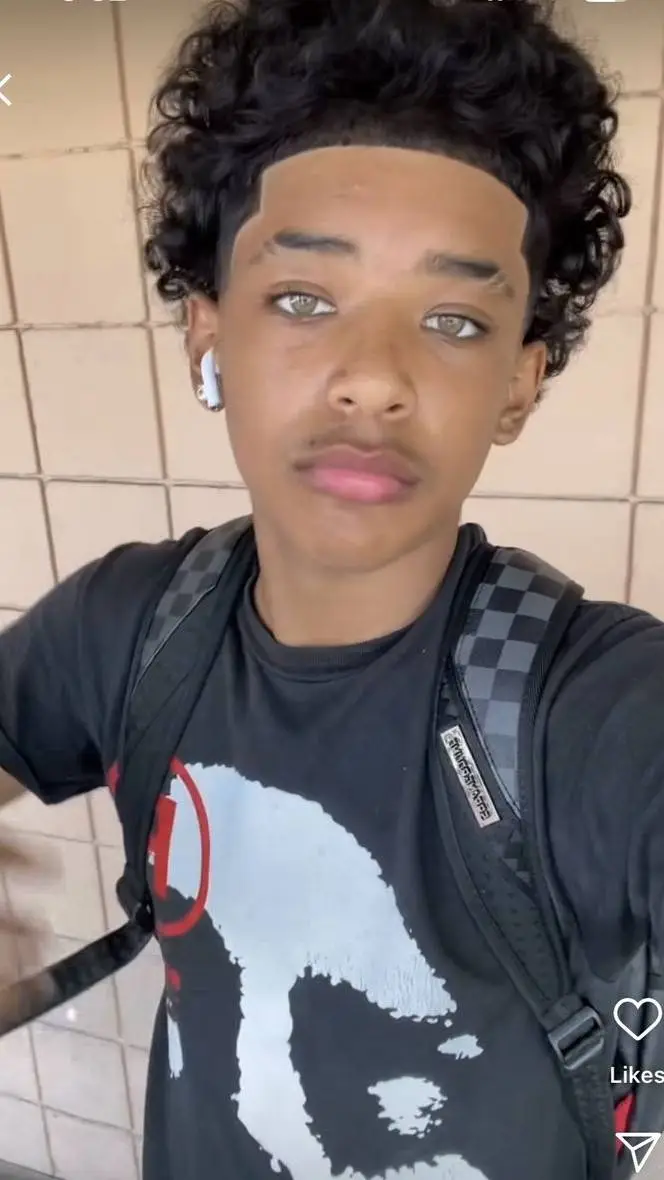 ai character: jayjay💯🩸 background