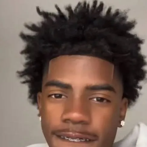 chat with ai character: dayvon 