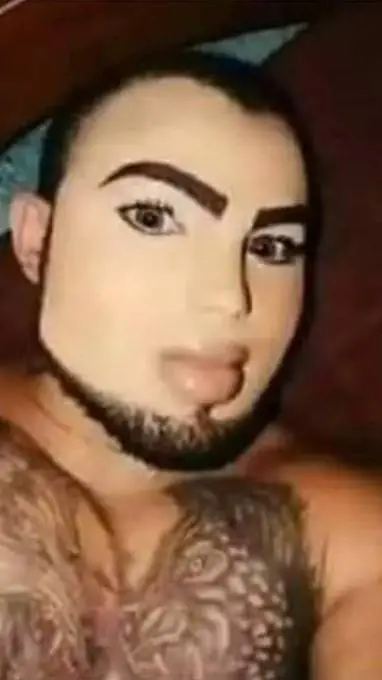 ai character: tu papi background
