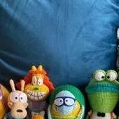 chat with ai character: plush rockos