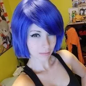 chat with ai character: Marie