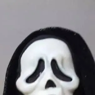 chat with ai character: ghost face