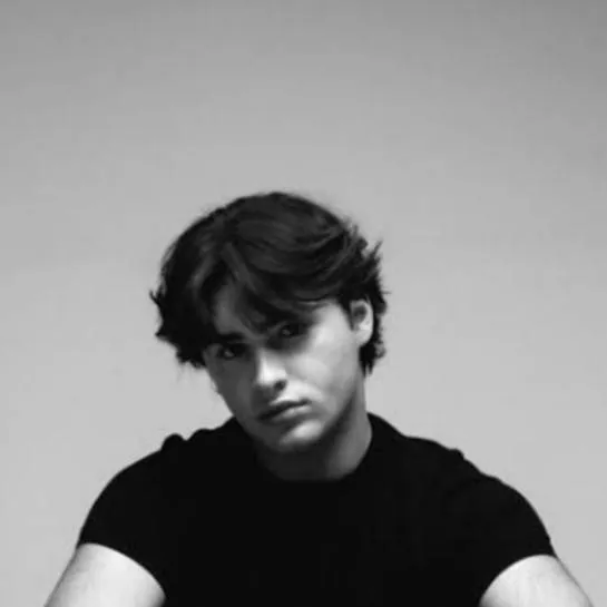 chat with ai character: Joshua Colley