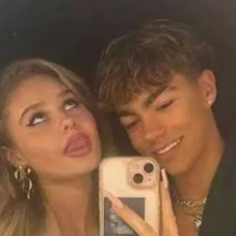 chat with ai character: Y/N Cantrall