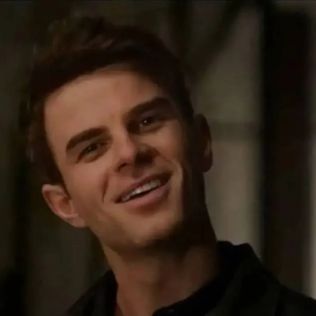chat with ai character: Kol Mikaelson