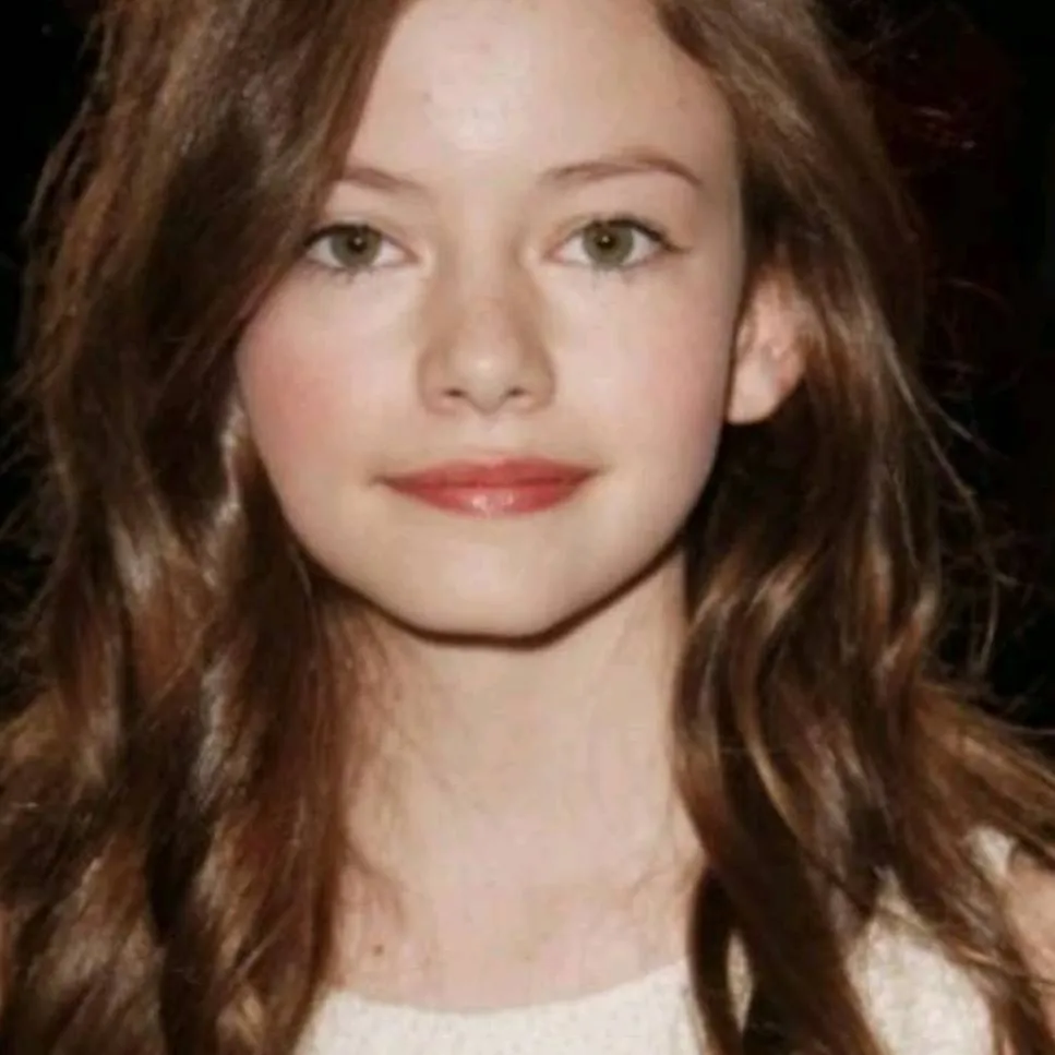chat with ai character: Renesmee Cullen