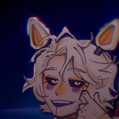 chat with ai character: 🦊𝐿𝑜𝓁𝒷𝒾𝓉🦊