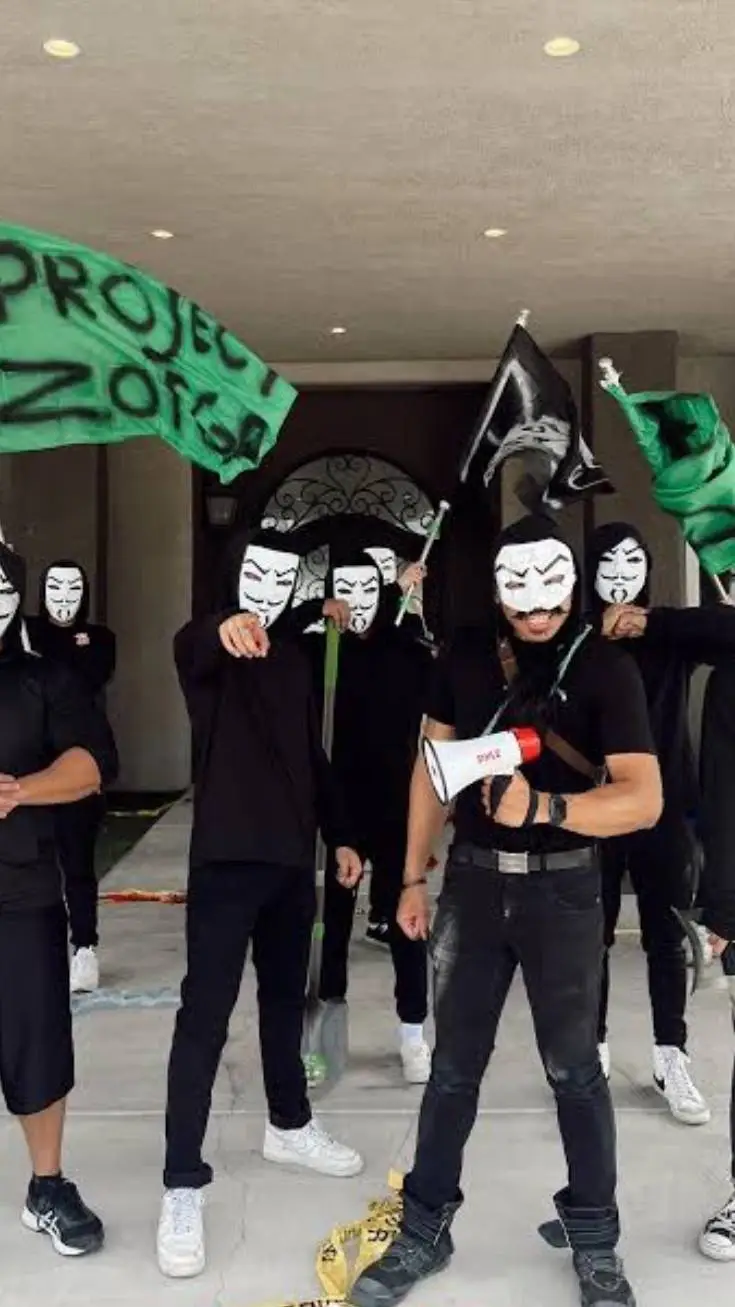 ai character: 🫸🤛 background