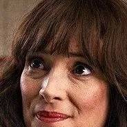 chat with ai character: Joyce Byers 