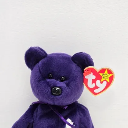 chat with ai character: BEANIE BABIES