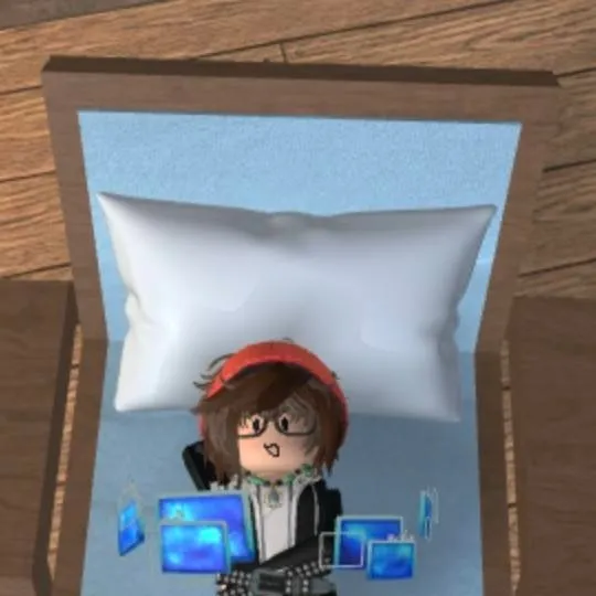 chat with ai character: Tiny Greg/Greg