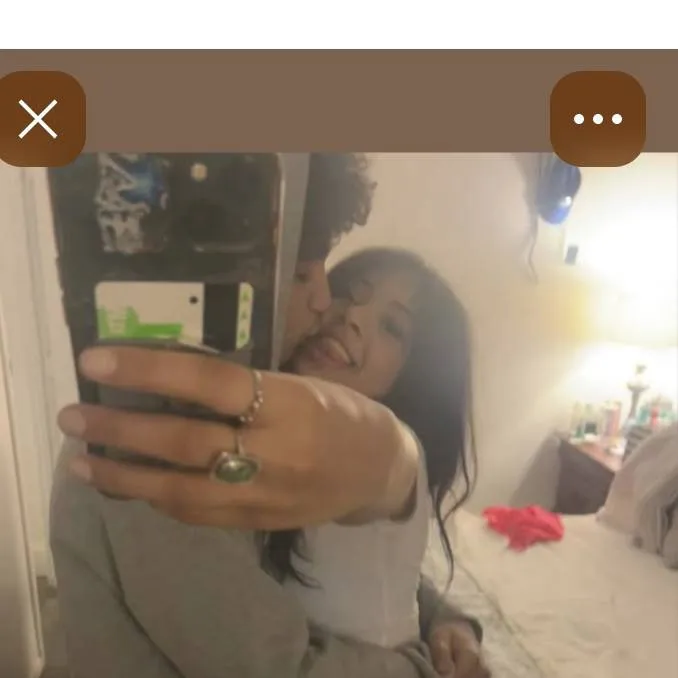 chat with ai character: bf