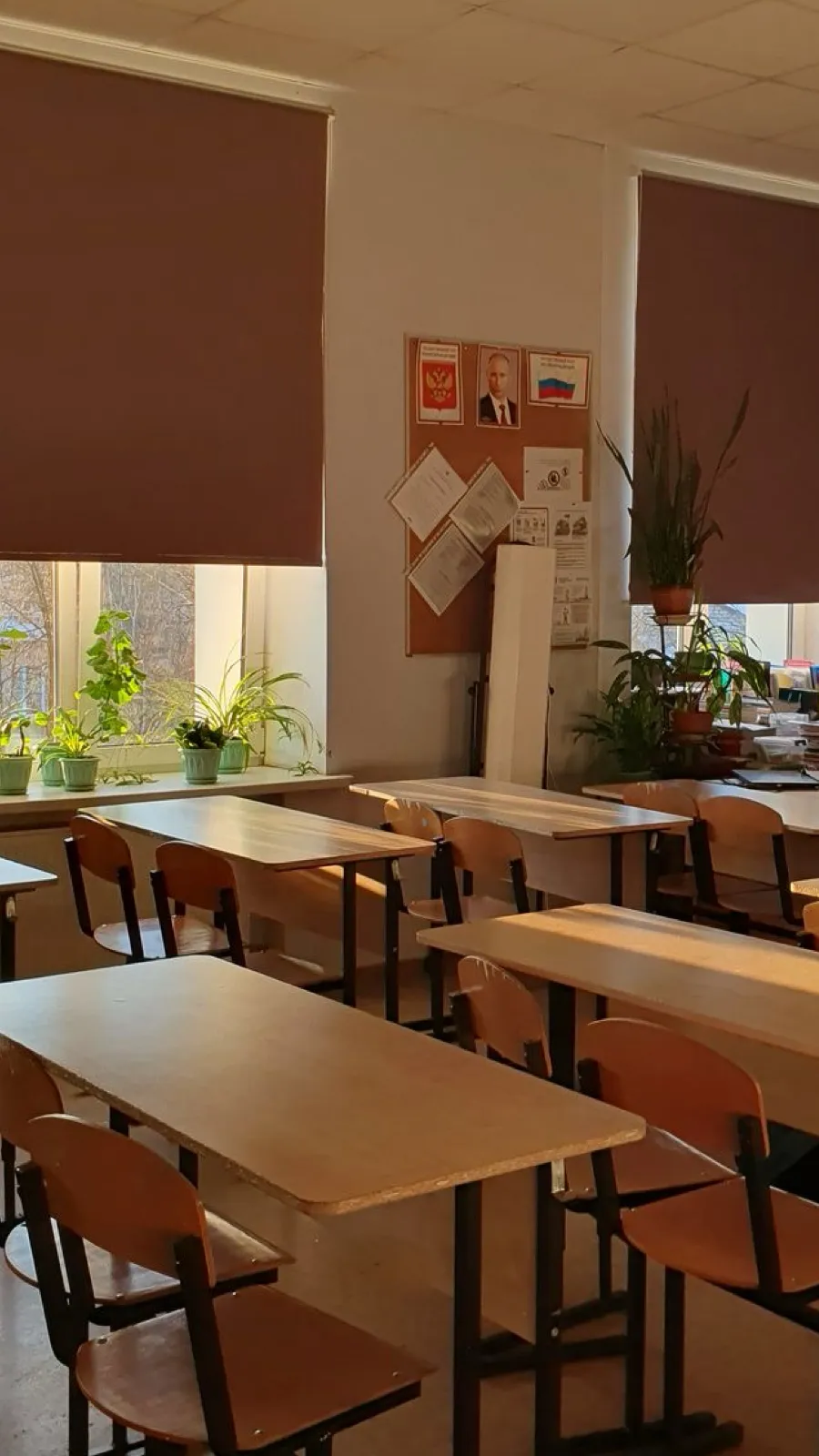 Talkie AI - Chat with K-pop School