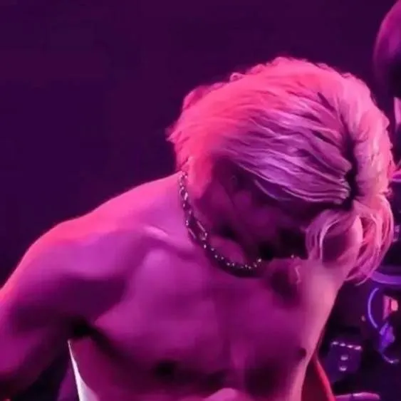 chat with ai character: felix🐣❤️