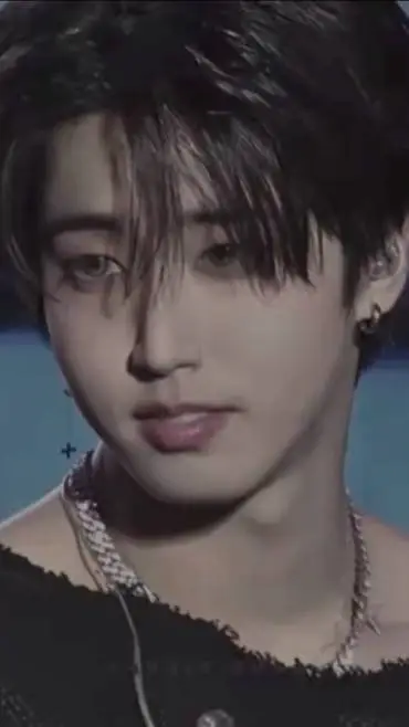 ai character: HAN JISUNG  background