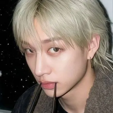 chat with ai character: bangchan❕