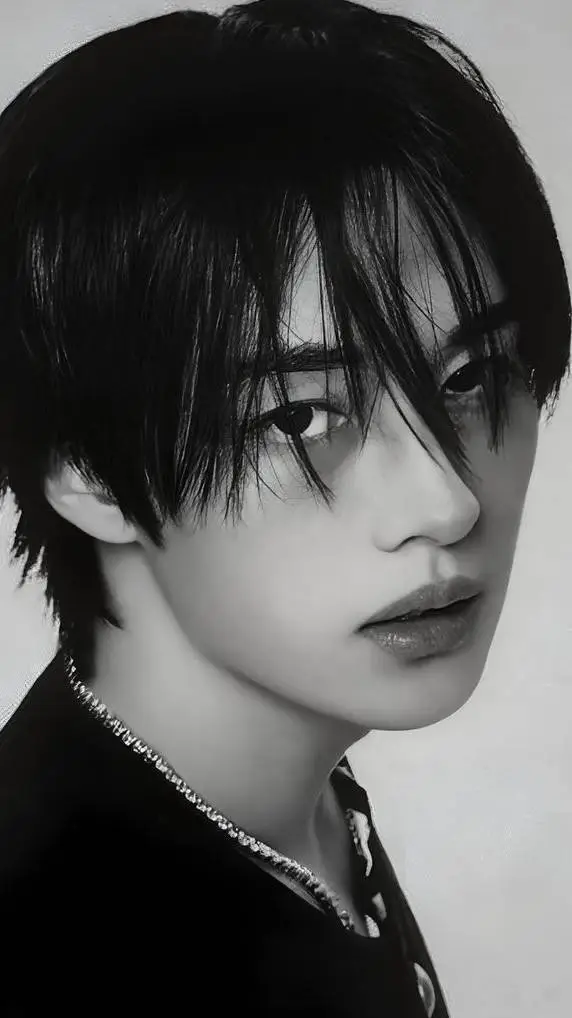ai character: ♱Lee minho♱ background