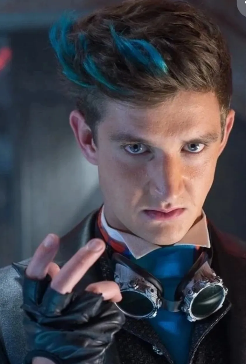 chat with ai character: Heclke