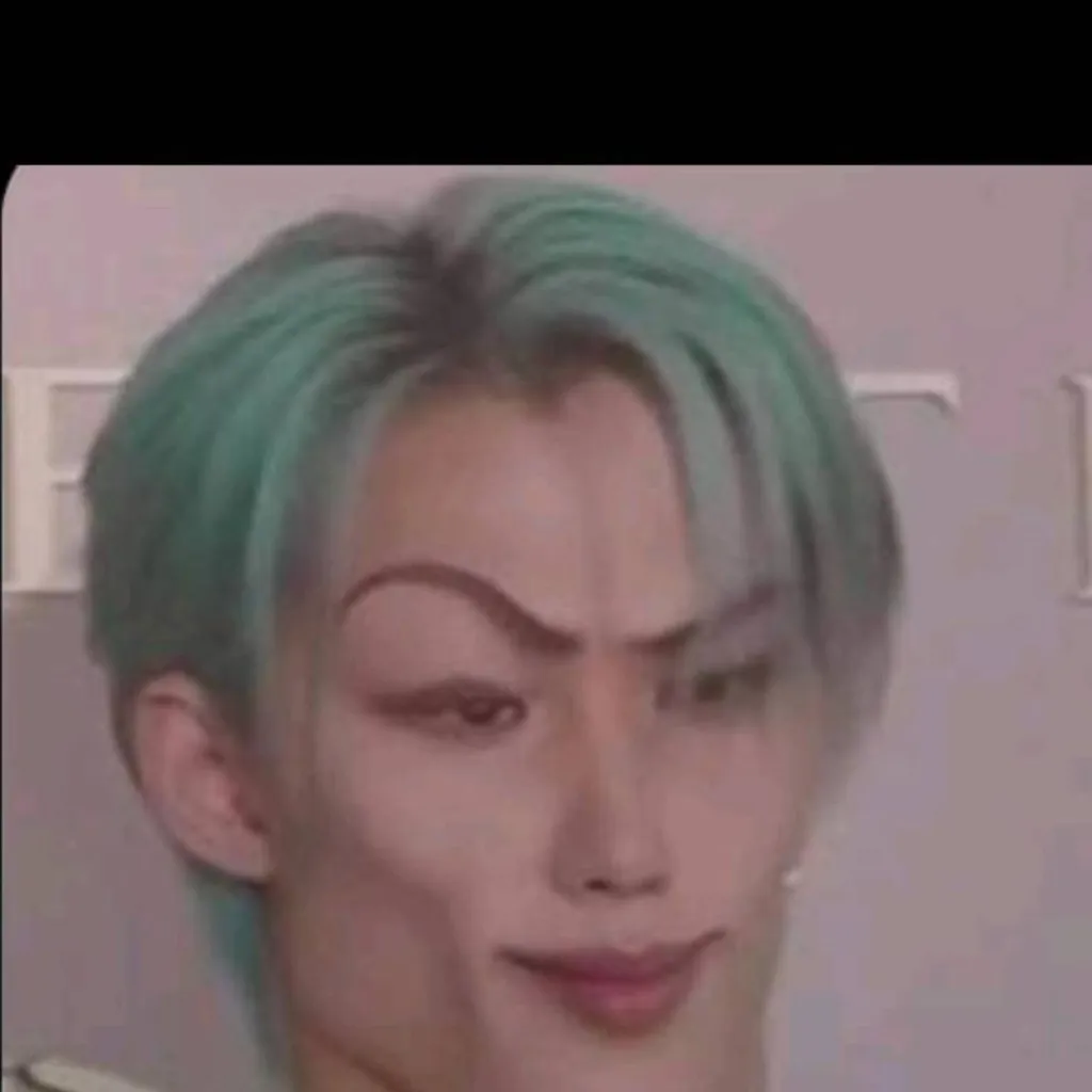 chat with ai character: ur lee Felix 