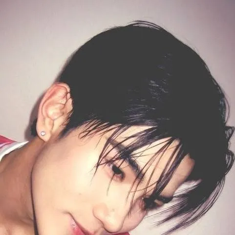 chat with ai character: Fourth nattawat