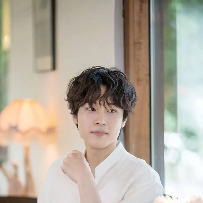 chat with ai character: Um Jae-il