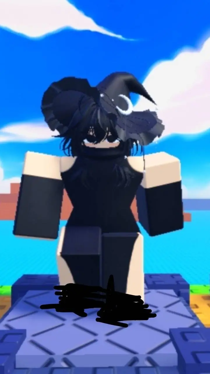 ai character: Luz Maria  background