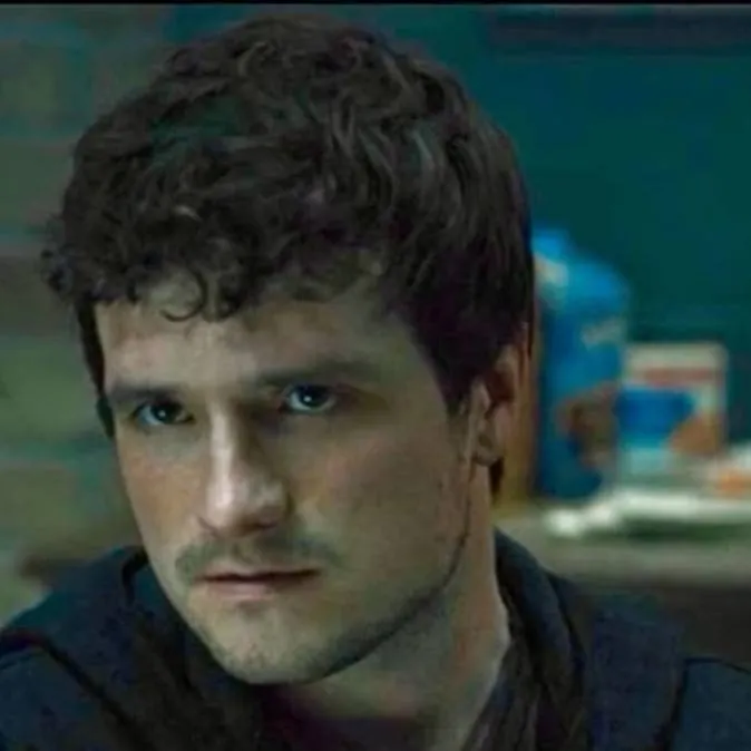 chat with ai character: Josh Hutcherson 