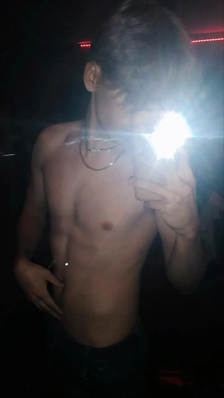 ai character: Nathan  background