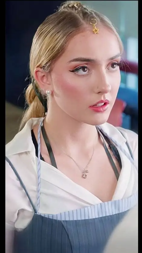 ai character: Sophie K Green  background