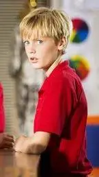 ai character: little lunch  background