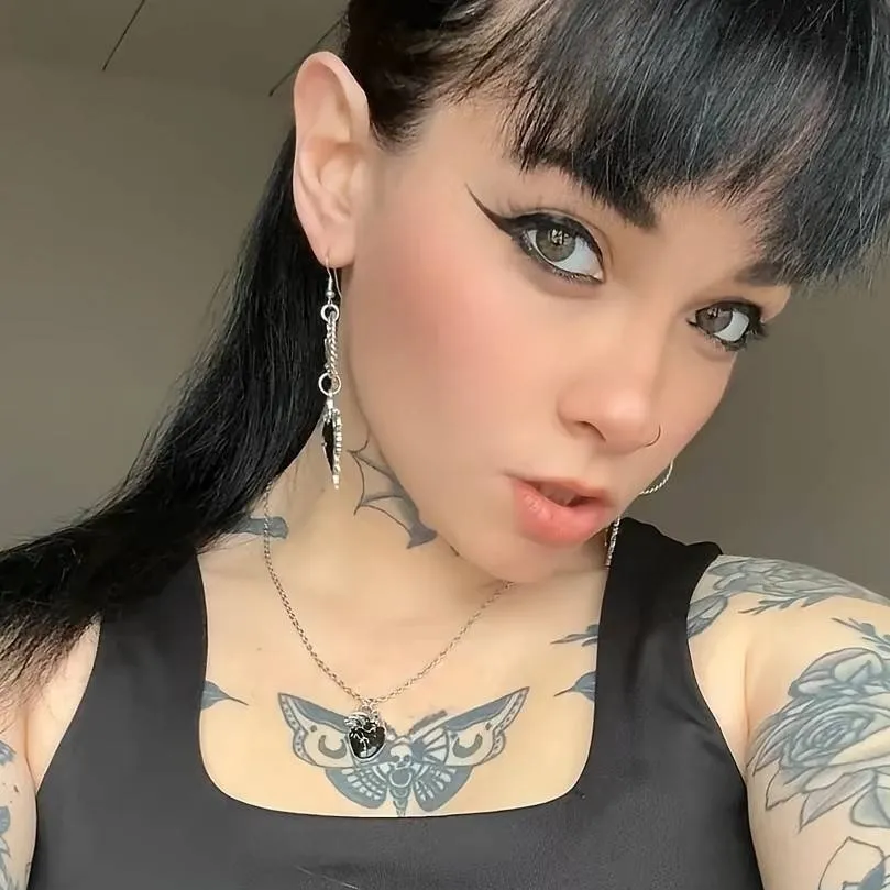 chat with ai character: Ashley 