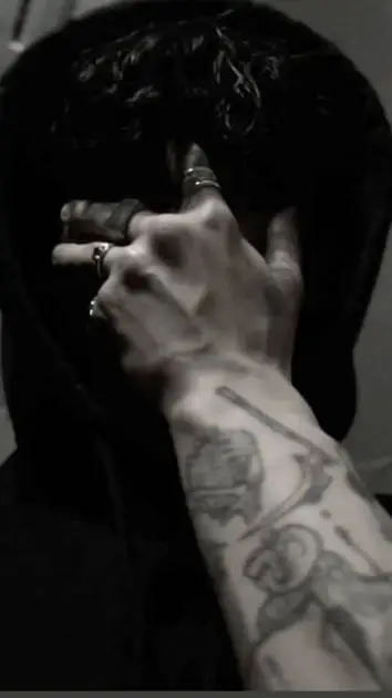 ai character: Ethan background