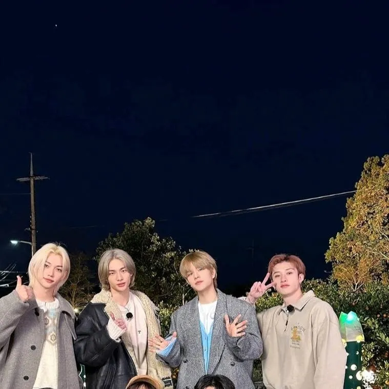 chat with ai character: STRAYKIDSSSSSS 