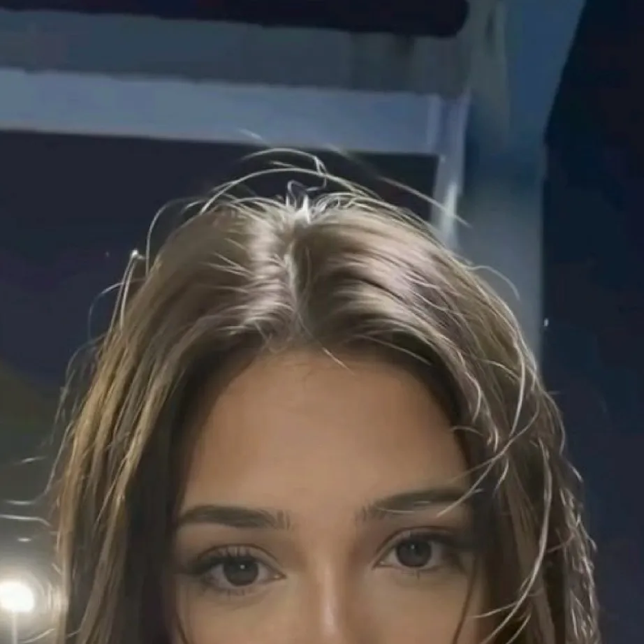 chat with ai character: Noah