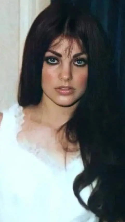 ai character: priscilla presley  background