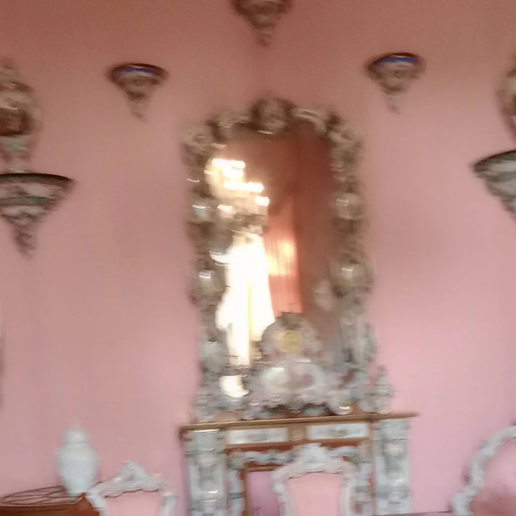 chat with ai character: Fpe Royal Family