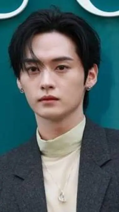 Talkie AI - Chat with Minho