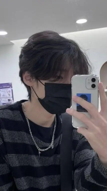 ai character: 🥀☯~Alex~☬🥀 background