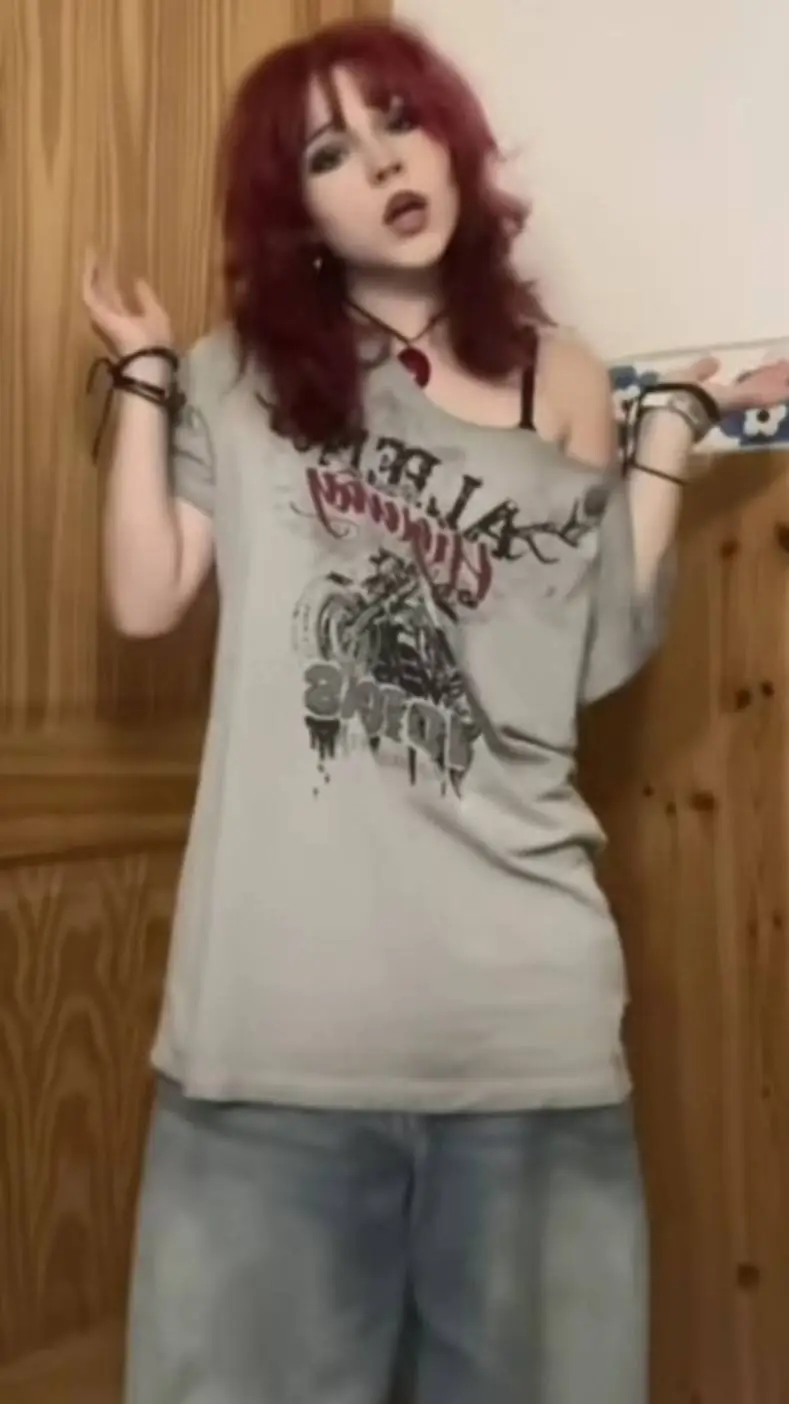 ai character: Penelope  background