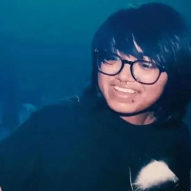 chat with ai character: Mason