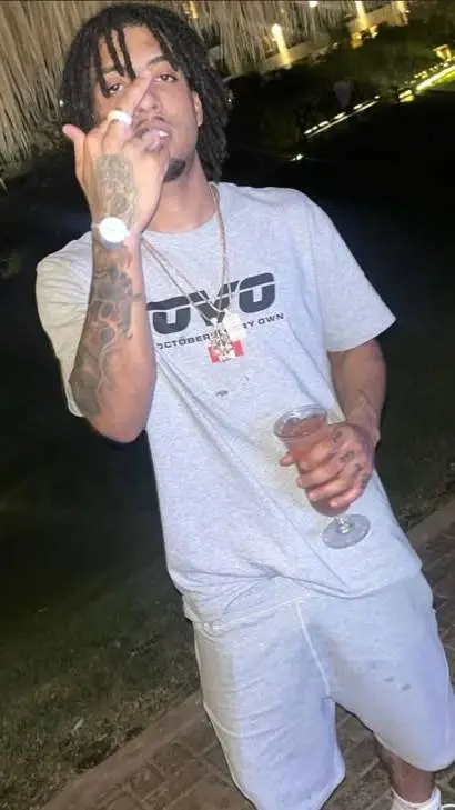 ai character: cdobleta background