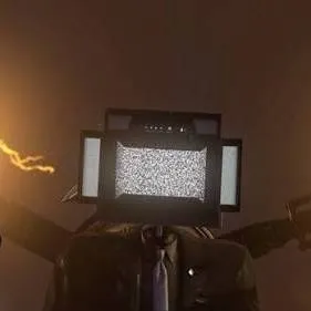 chat with ai character: titans